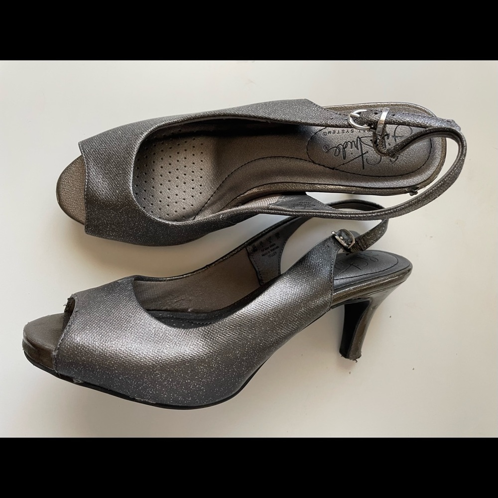 Life strides peep toe shoes